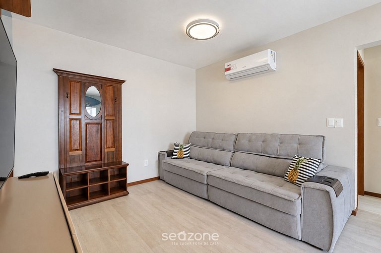 Apto. en Condo. a 870m de Pr Central ILS0606