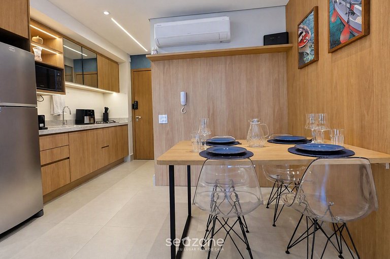 Studio em Cond. c/ Piscina e Vista Cid. HCL2906