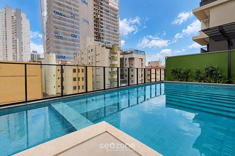 Studio em Cond. c/ Piscina e Vista Cid. HCL2906