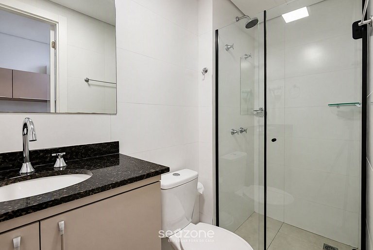 Studio em Cond. c/ Piscina e Vista BAT0203