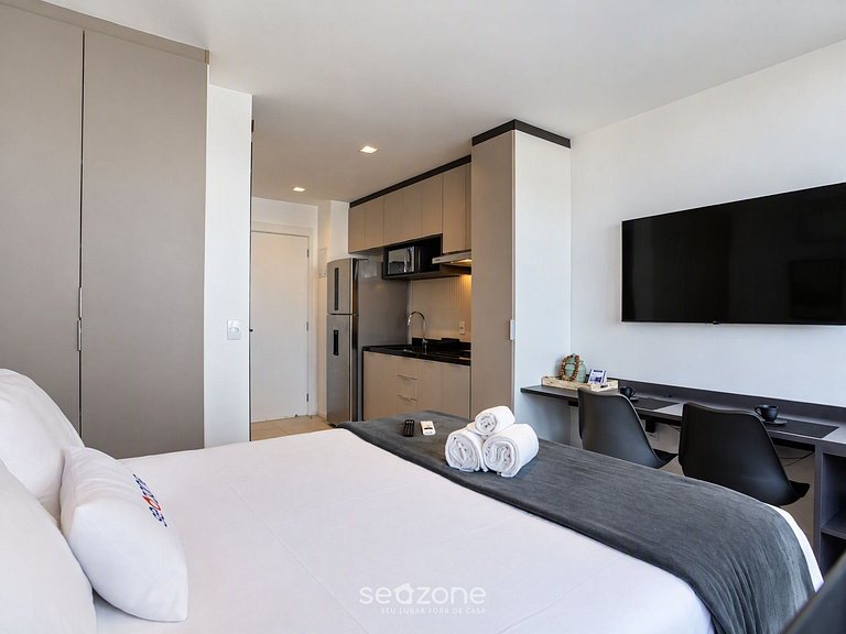 Studio em Cond. c/ Piscina e Vista SOM1511