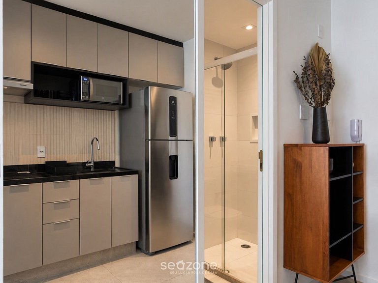 Studio em Cond. c/ Piscina e Vista SOM1511