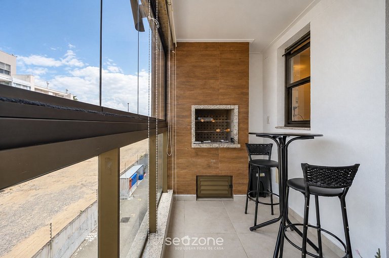 Apto. en Condo. c/ Piscina y parr. LPE0205