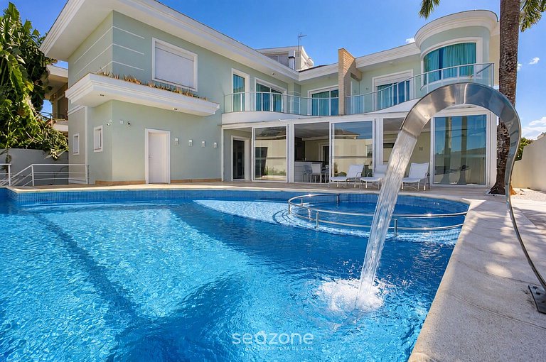 Casa en Condo. c/ Piscina Priv. TIR0563