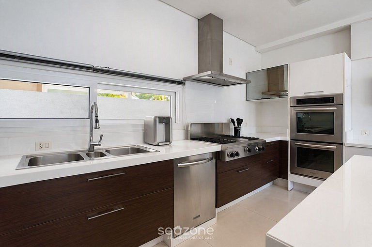 Casa en Condo. c/ Piscina Priv. TIR0563