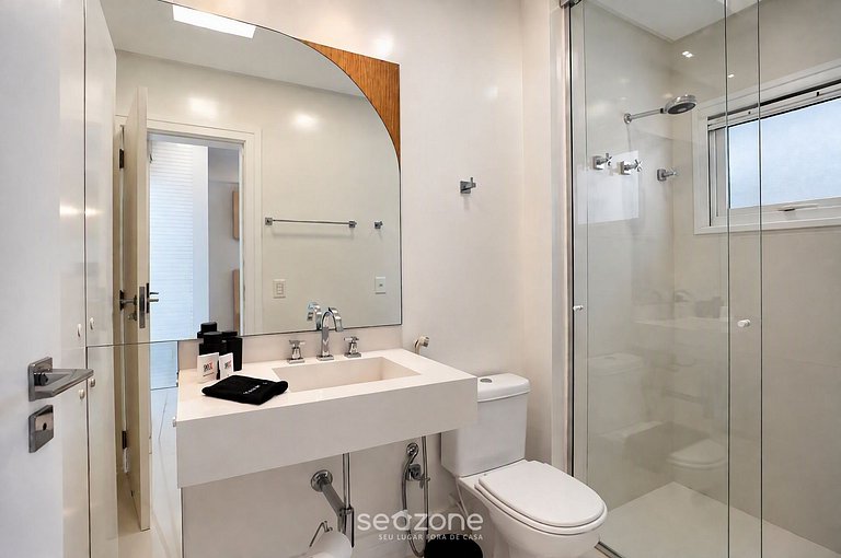 Casa em Cond. c/ Piscina Priv. TIR0563