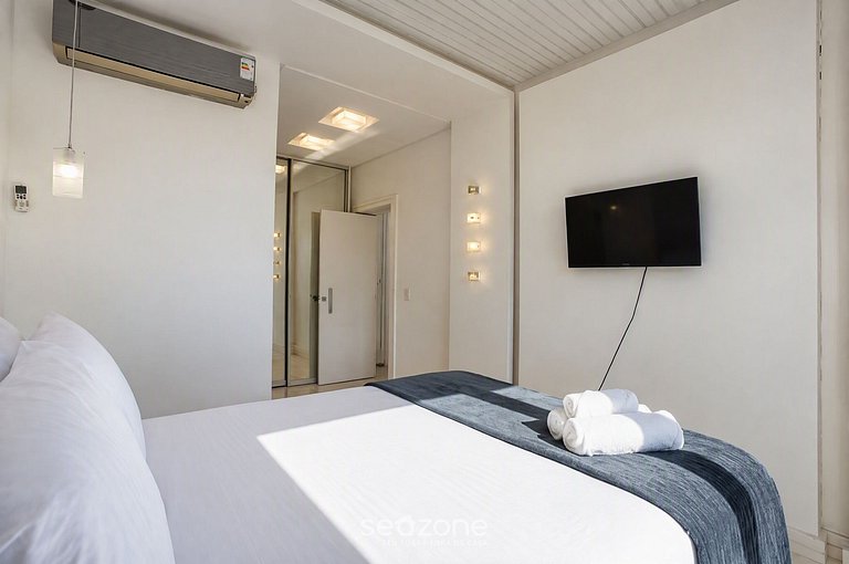 Casa c/ Piscina Priv. em Jurerê Int. TIR0563