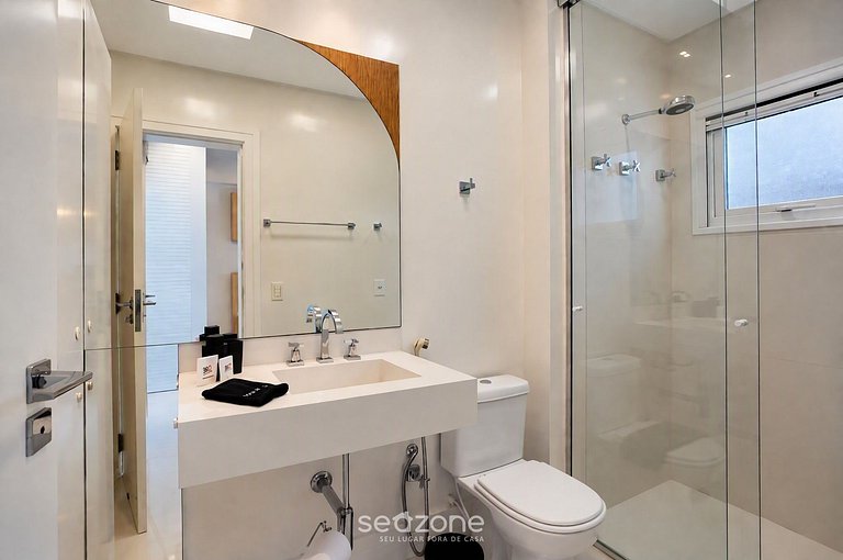 Casa em Cond. c/ Piscina Priv. TIR0563