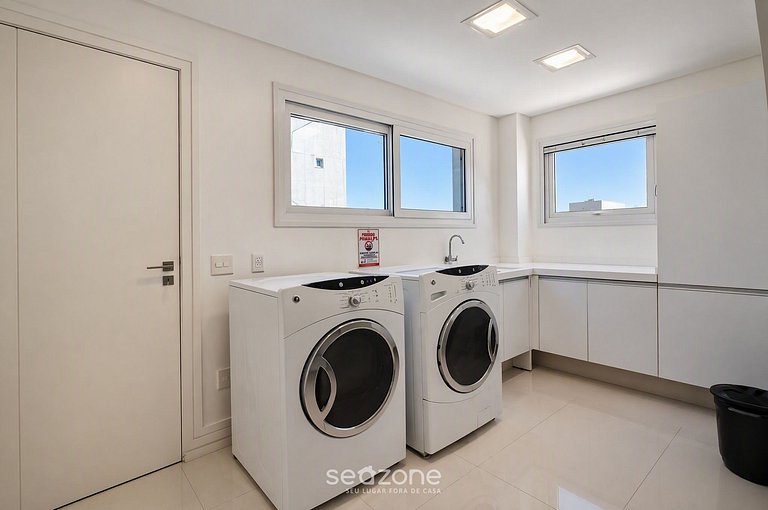 Casa em Cond. c/ Piscina Priv. TIR0563