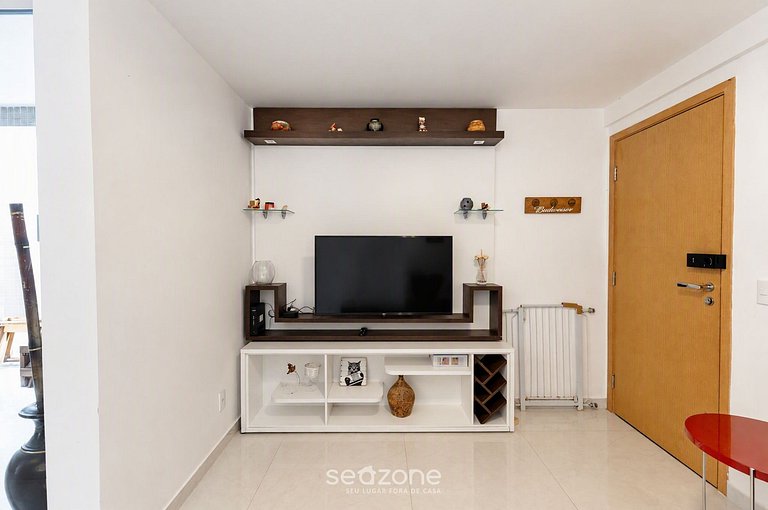 Apto. en Condo. c/ Piscina y parr. BNS0105
