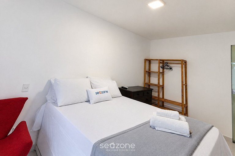 Apto. en Condo. c/ Piscina y parr. BNS0105