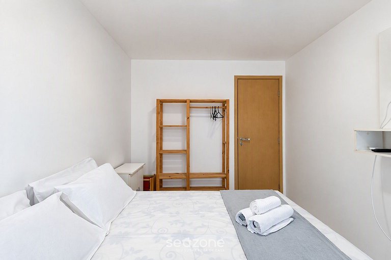 Apto. en Condo. c/ Piscina y parr. BNS0105