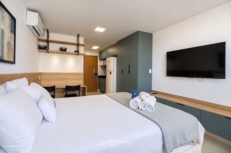 Studio em Cond. c/ Piscina a 480m AZZ0102