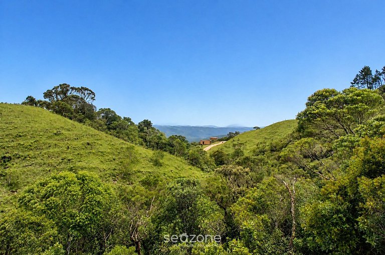Banheira Com Vista e Teto de Vidro na Serra VST026
