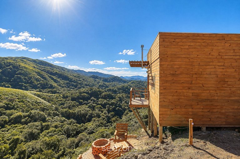 Cabana c/ Hidromassagem e Vista Montanha VST030