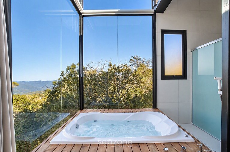 Chalé c/ jacuzzi priv. e vista Montanha VST043