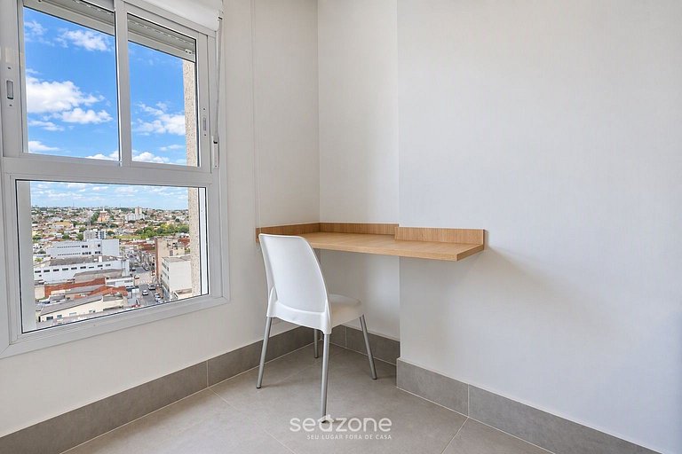 Apto. Bien ubicado en Condo. GRLA0803