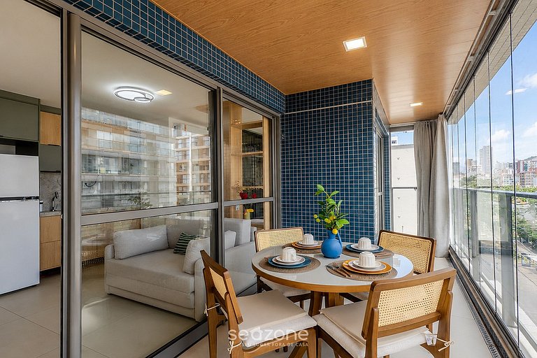 Studio em Cond. c/ Piscina e Vista Cid. OCB0501