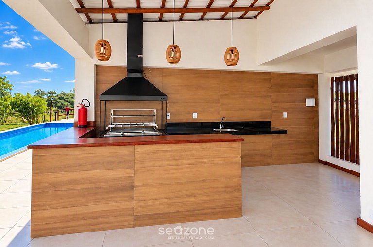Casa em Cond. c/ Piscina e Lago VPG0103