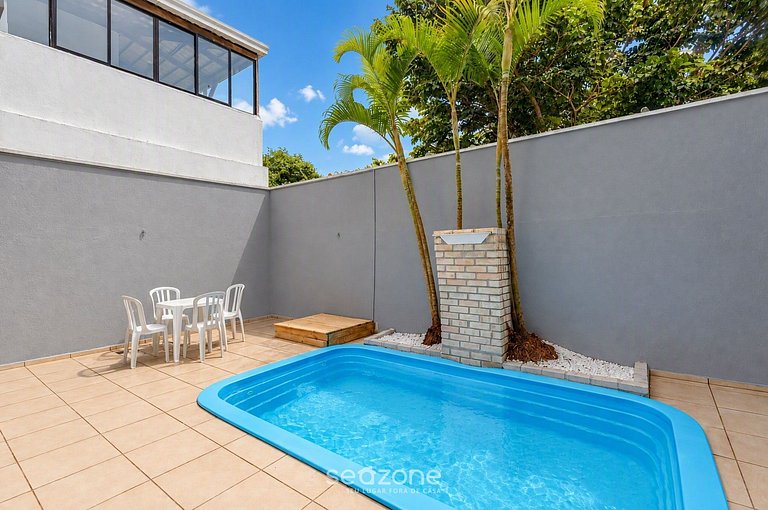 Casa con piscina 150m playa Mariscal CCM004