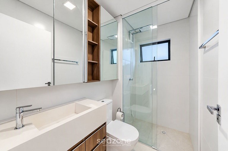 Apto. em Cond. c/ Piscina em Penha LAV0208