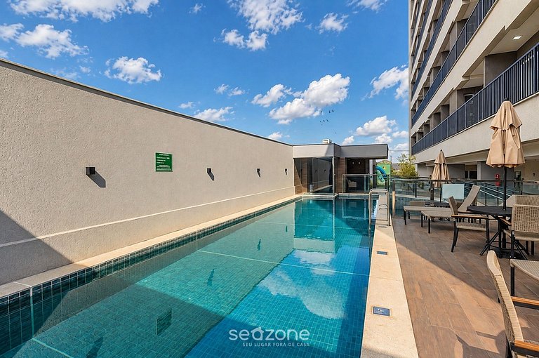 Apto. bien ubicado en Condo. c/ piscina GRLA1203