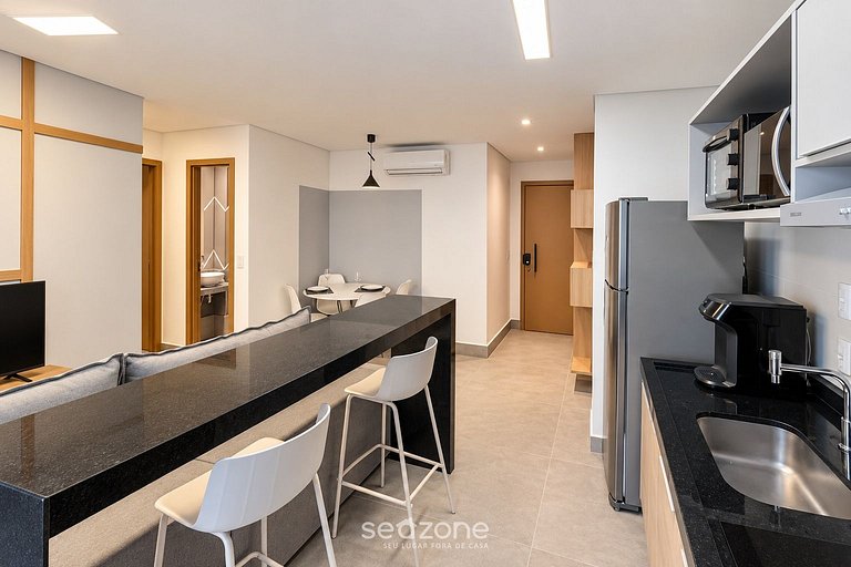 Apto. Bien ubicado en Condo. c/ Piscina GRLB1603