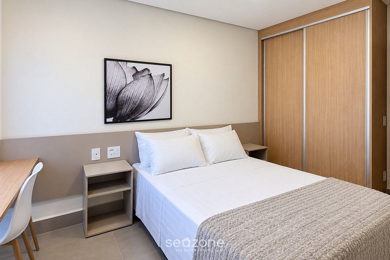 Apto. Bien ubicado en Condo. c/ Piscina GRLB1603