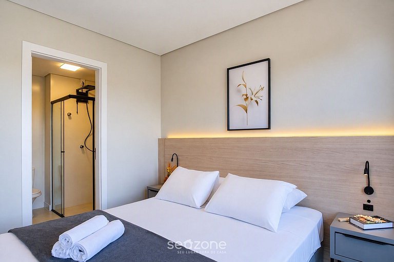 Studio em Cond. c/ Piscina e Varanda RSO0040