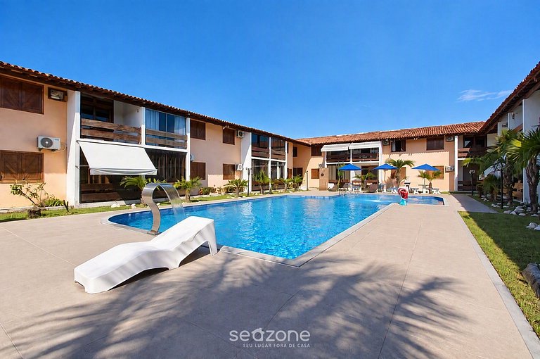 Apto. c/ Balcón en Condo. c/ Piscina PTL0130