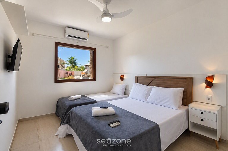 Apto. c/ Balcón en Condo. c/ Piscina PTL0130