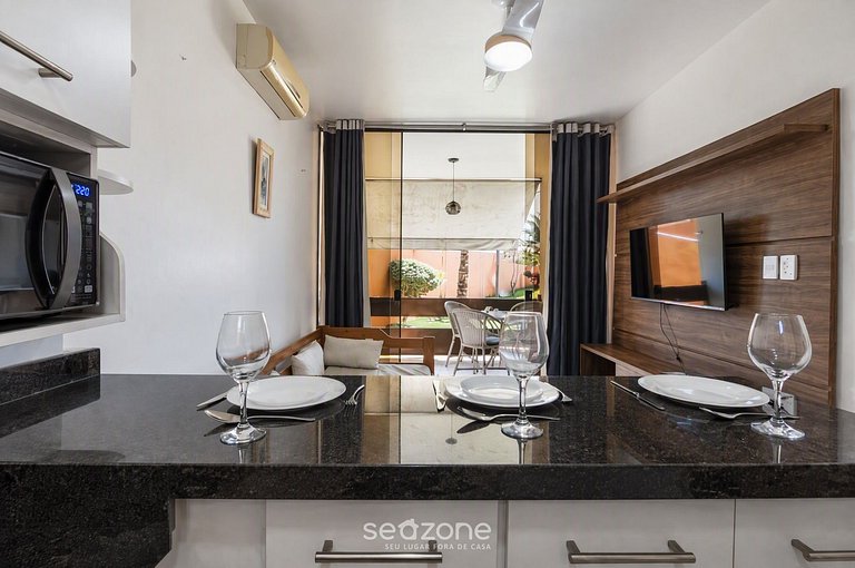 Apto. c/ Balcón en Condo. c/ Piscina PTL0130