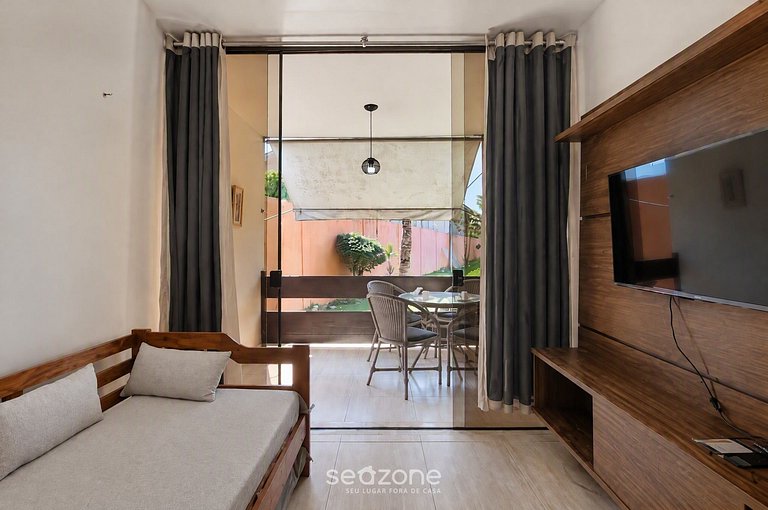 Apto. c/ Balcón en Condo. c/ Piscina PTL0130