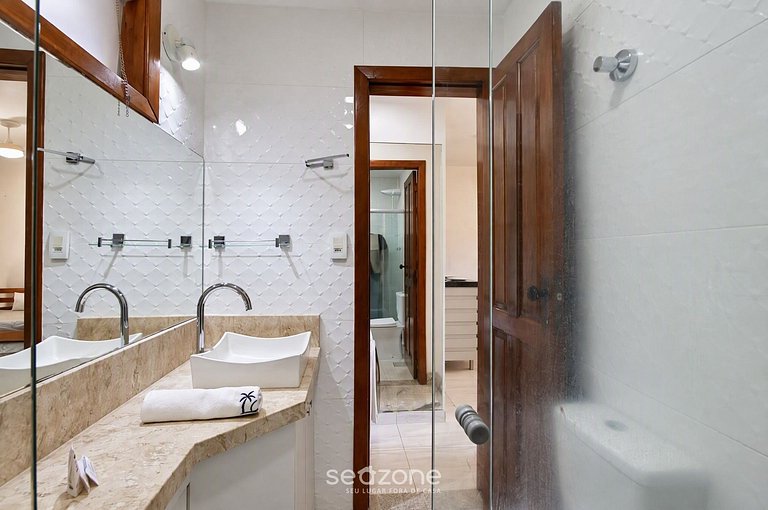 Apto. c/ Balcón en Condo. c/ Piscina PTL0130