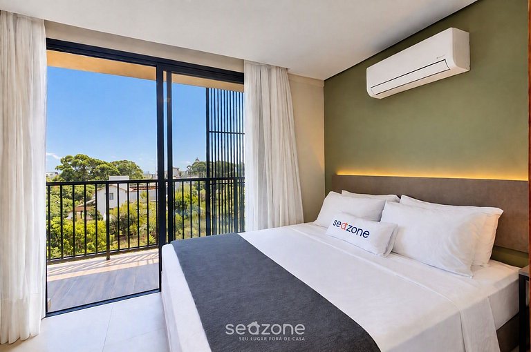 Studio em Cond. c/ Piscina e Varanda RUT0017
