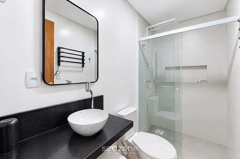 Studio em Cond. c/ Piscina e Varanda RUT0016