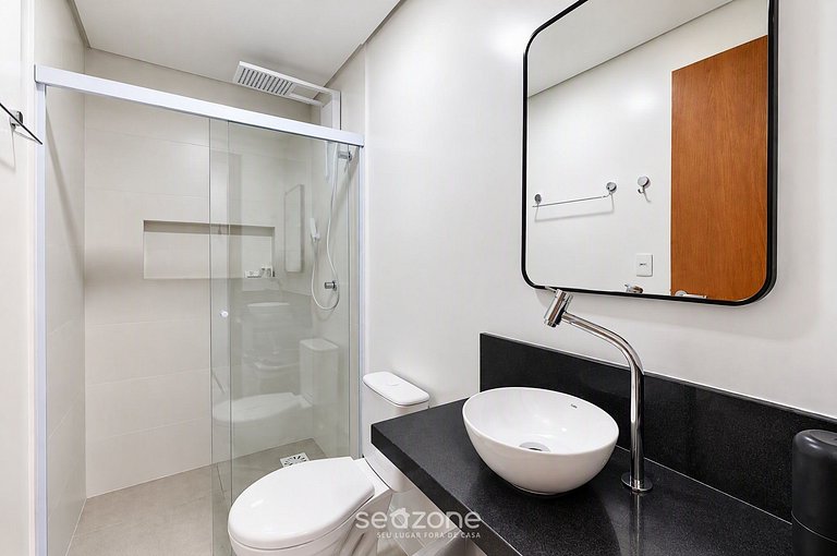 Studio en Condo. c/ Piscina y Balcón RUT0021