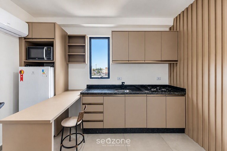 Studio em Cond. c/ Vista p/ Cidade LIS0041