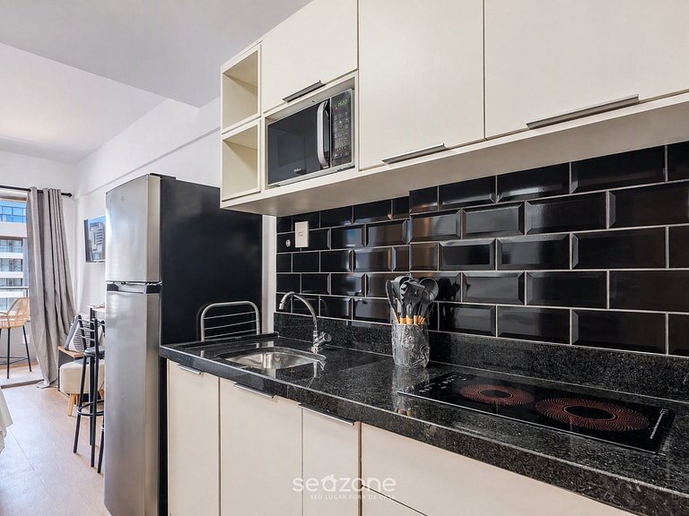Studio em Cond. c/ Piscina a 680m do Mar EUB1302