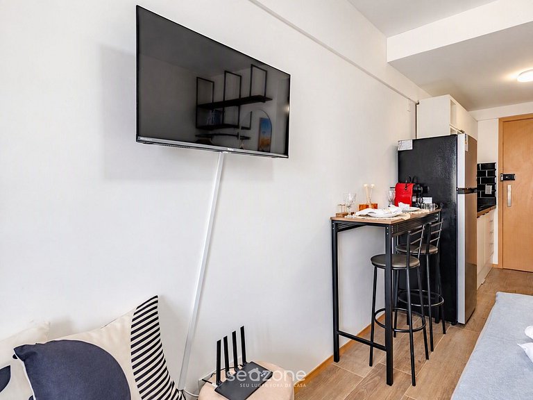 Studio em Cond. c/ Piscina a 680m do Mar EUB1302