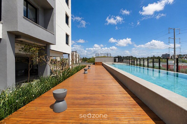 Studio em Cond. c/ Piscina e Vista Cid. IGA0503