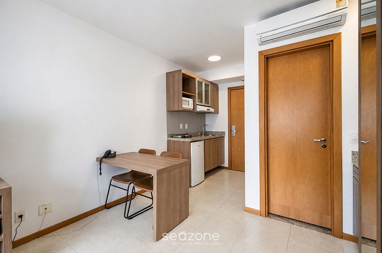 Studio en Condo. c/ Piscina y Vista SMZ1412