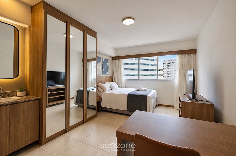 Studio em Cond. c/ Piscina e Vista SMZ1412