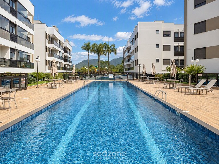 Apto. em Cond. c/ Piscina e churrasq. ADC0106