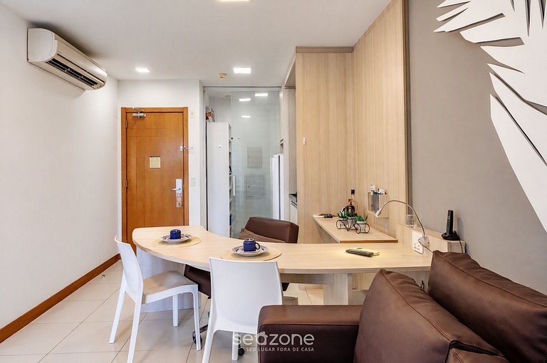 Studio en Condo. c/ Piscina MSB1803