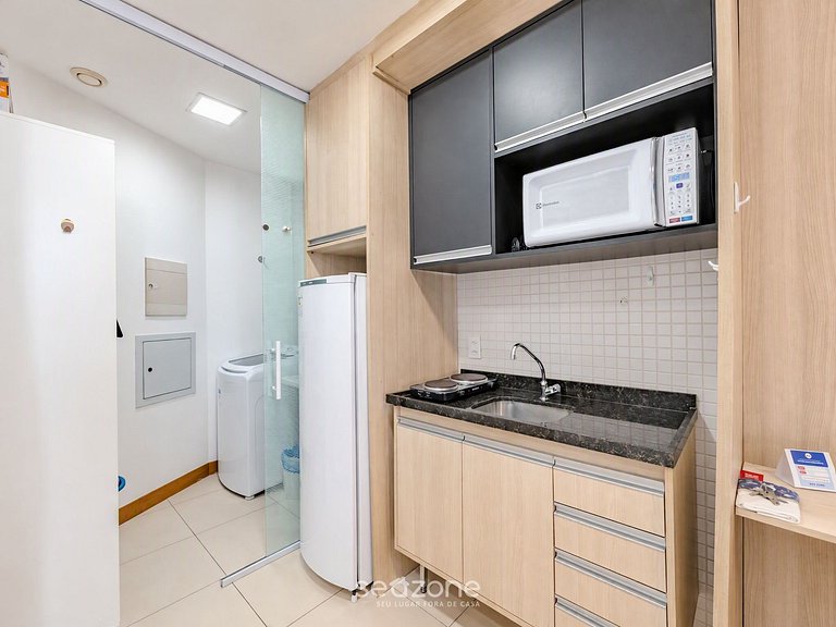 Studio em Cond. c/ Piscina MSB1803