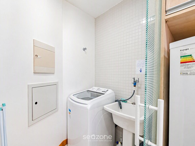 Studio en Condo. c/ Piscina MSB1803