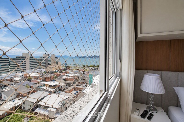 Apto. bien ubicado en Condo. c/ piscina CES0802