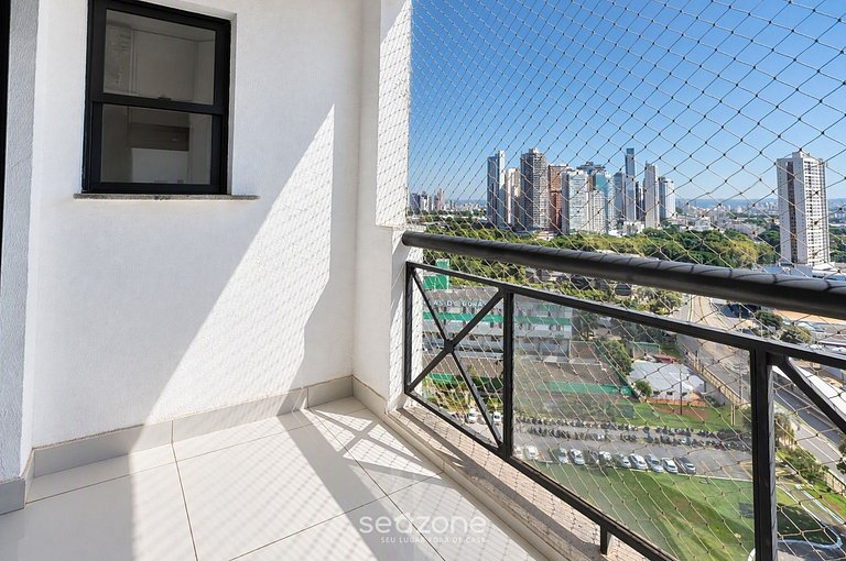 Apto. Bien ubicado en Condo. c/ Piscina CRY0310