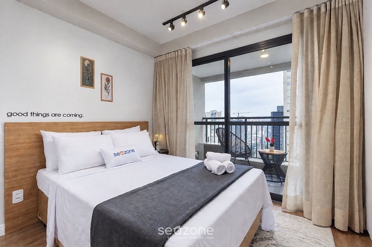 Studio Bem localizado em Cond. c/ Piscina MVO2402